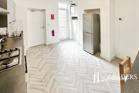 1 bedroom in a house share to rent, Egerton Street, Stoke-on-Trent, Staffordshire, ST1