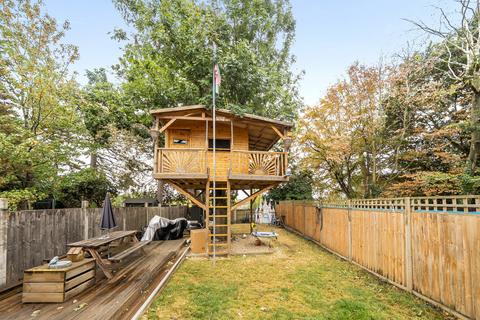 4 bedroom terraced house for sale, Brunswick Grove, Friern Barnet, London, N11