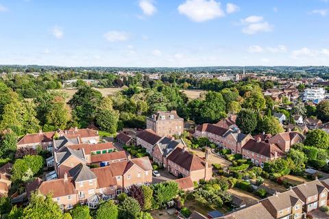 undefined, North Parade, Horsham, RH12