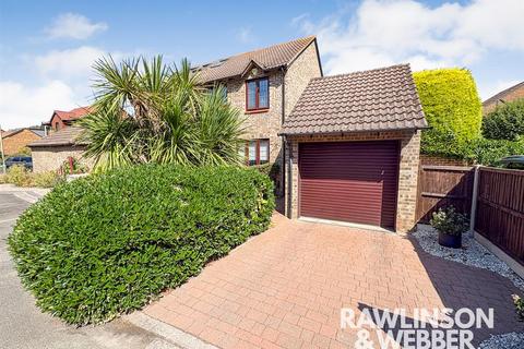 3 bedroom semi-detached house for sale, Kings Chase, East Molesey KT8