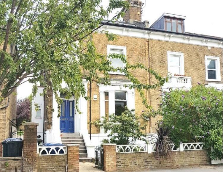 Apartment in Ealing - More