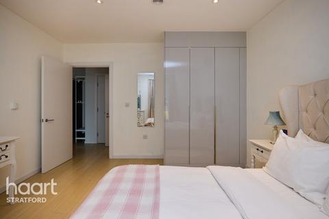 1 bedroom apartment for sale, Glasshouse Gardens, London
