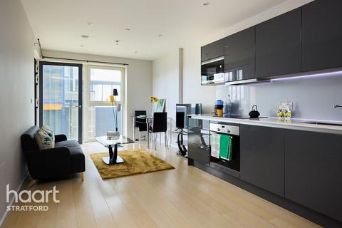 1 bedroom apartment for sale, Glasshouse Gardens, London
