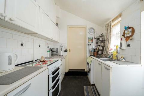 4 bedroom terraced house for sale, Old Oak Lane, London NW10