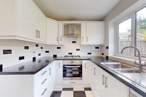 2 bedroom semi-detached house to rent, Oriel Way, Shrewsbury