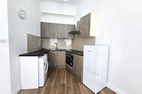 1 bedroom flat to rent, Stoke Newington Road, London N16