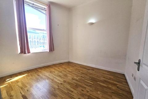 1 bedroom flat to rent, Stoke Newington Road, London N16