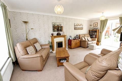 4 bedroom detached house for sale, Willowherb Way, Stotfold, Hitchin, SG5