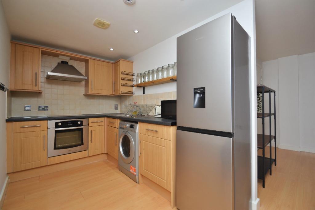 Apartment in Leeds - View 3