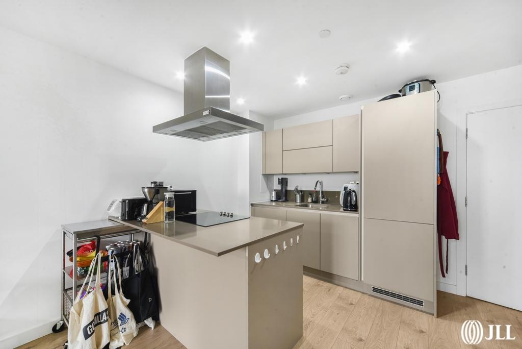 Apartment in London - View 3