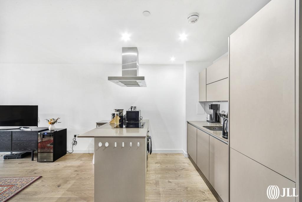 Apartment in London - View 5