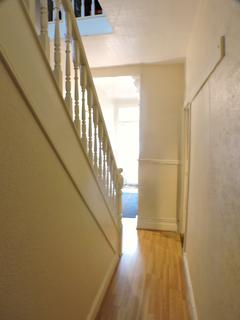 1 bedroom terraced house to rent, Rhondda Street, Swansea, Sa1 6ET   |   All Bills Included