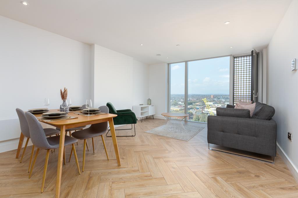 Apartment in Salford - View 3