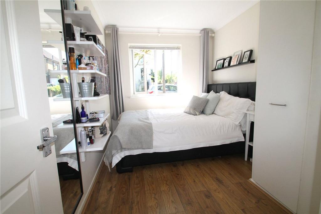 House in Barnet - View 5