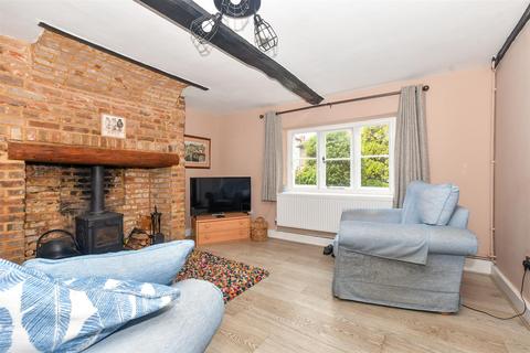 2 bedroom end of terrace house for sale, Chestnut Cottages, Ashford TN25