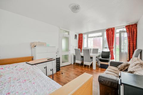 undefined, Boleyn Road, London, Upton Park, London, E6