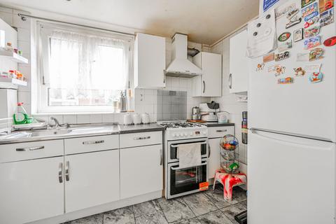 Boleyn Road, London, Upton Park, London, E6