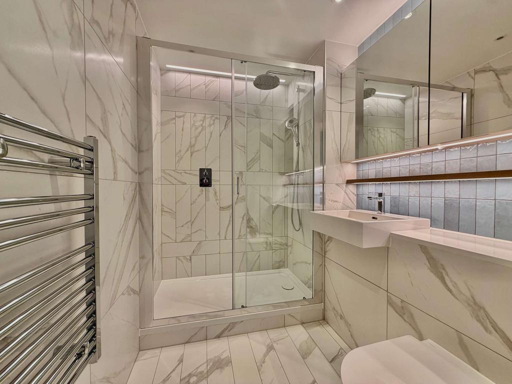 Apartment in London - More