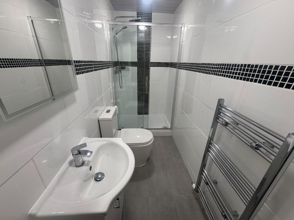 Apartment in NORTHOLT - View 5