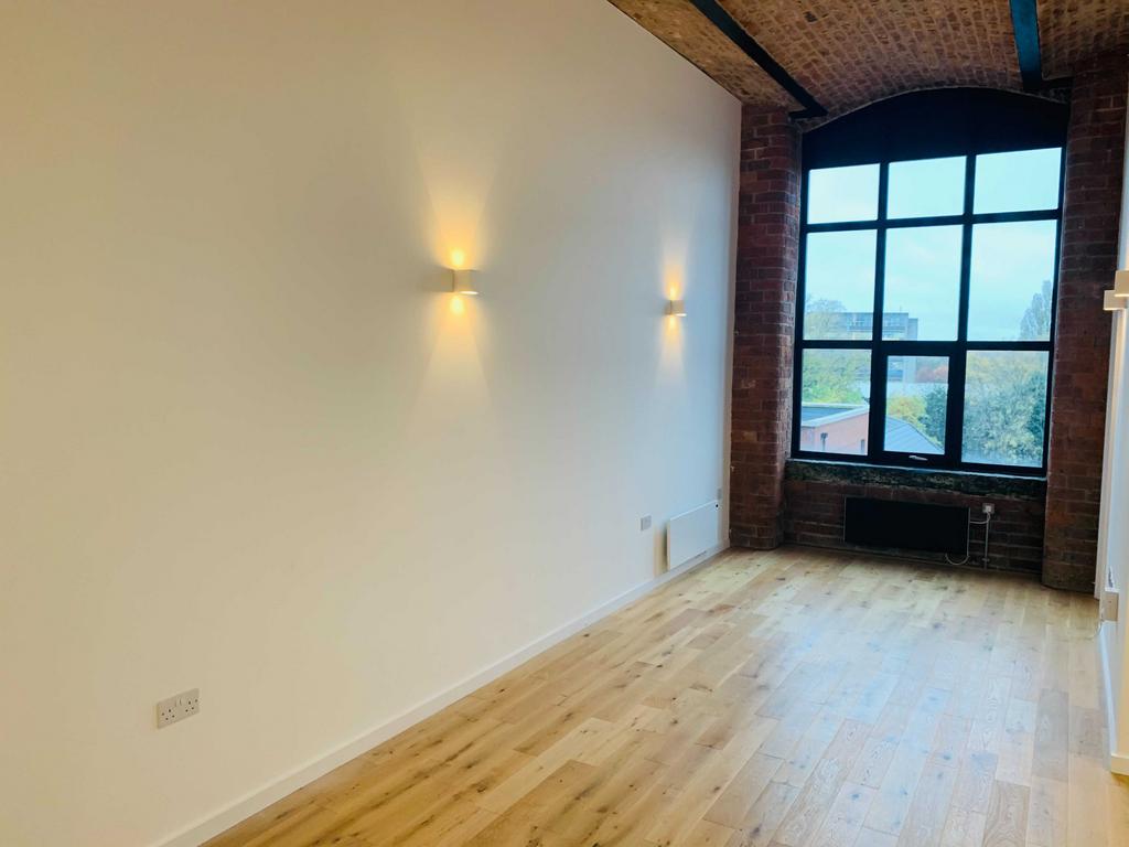 Apartment in Stockport, Greater Manchester - View 5