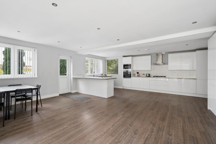 House in Three Rivers, Carpenders Park, Watford Rural - View 3