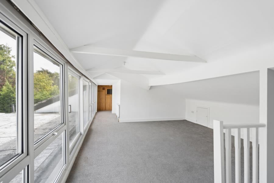 House in Three Rivers, Carpenders Park, Watford Rural - View 4