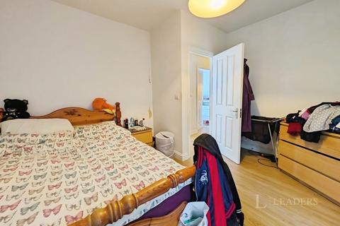 2 bedroom house to rent, High Street, Epsom, KT19