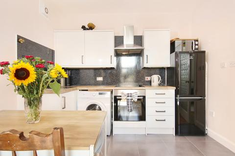 2 bedroom flat for sale, 114/9 Duke Street, Leith, Edinburgh, EH6 8HR