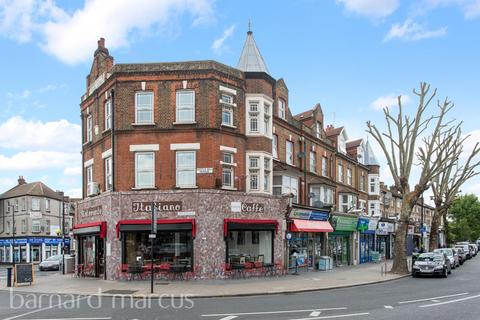 2 bedroom apartment to rent, The Avenue, Ealing