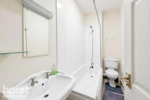 1 bedroom flat for sale, Upton Park, SLOUGH