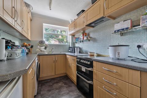 2 bedroom flat for sale, Rectory Road, Worthing BN14