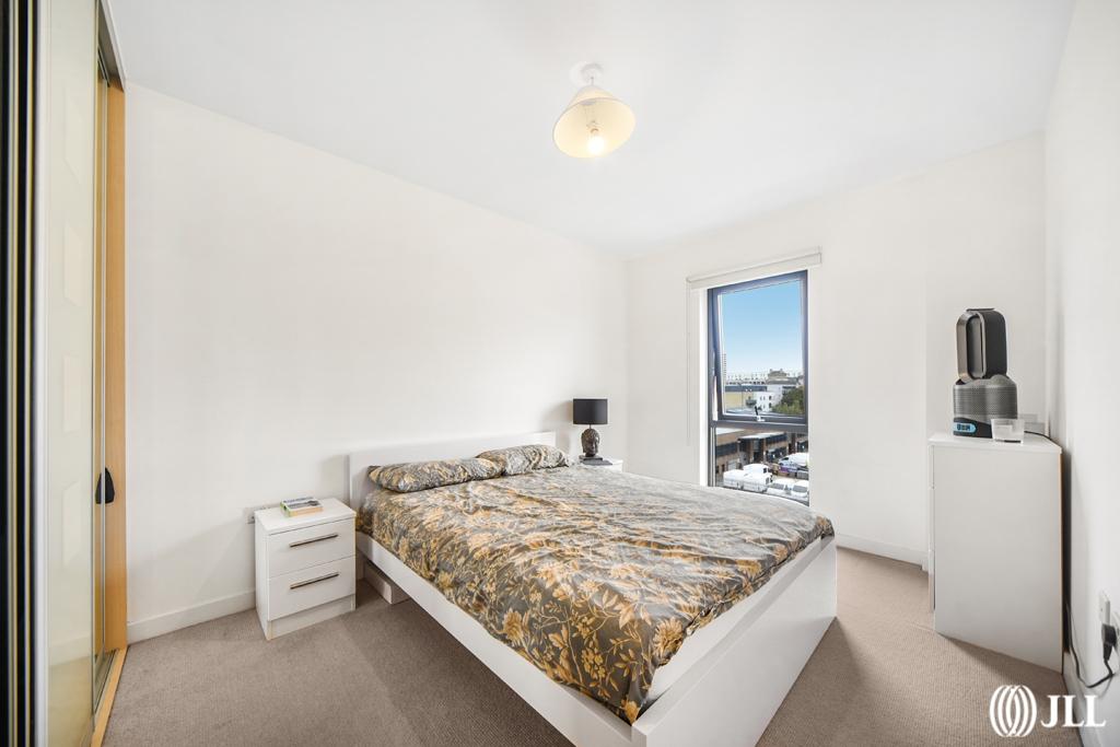 Apartment in London, Bromley-by-Bow, Poplar - View 2
