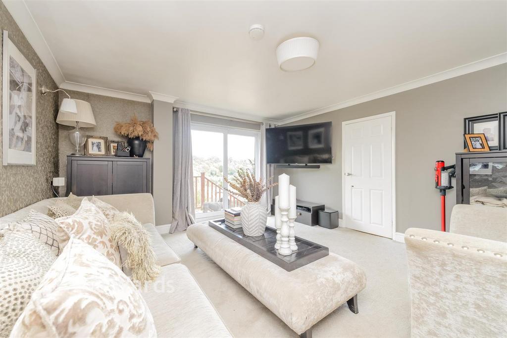 House in Chatham, Walderslade - View 3