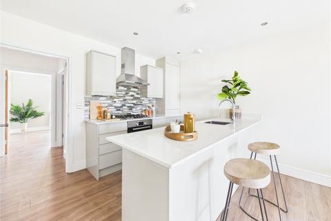 2 bedroom flat for sale, Stainforth Road, London E17