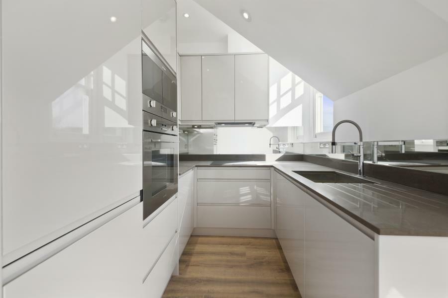 Apartment in London - View 3