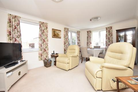 2 bedroom flat for sale, Harold Road, Margate