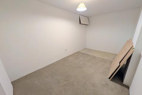 1 bedroom apartment to rent, North Woodlands, , Malpas