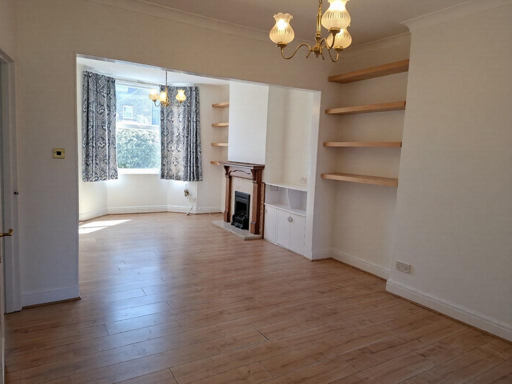 House in London, New Malden - View 2