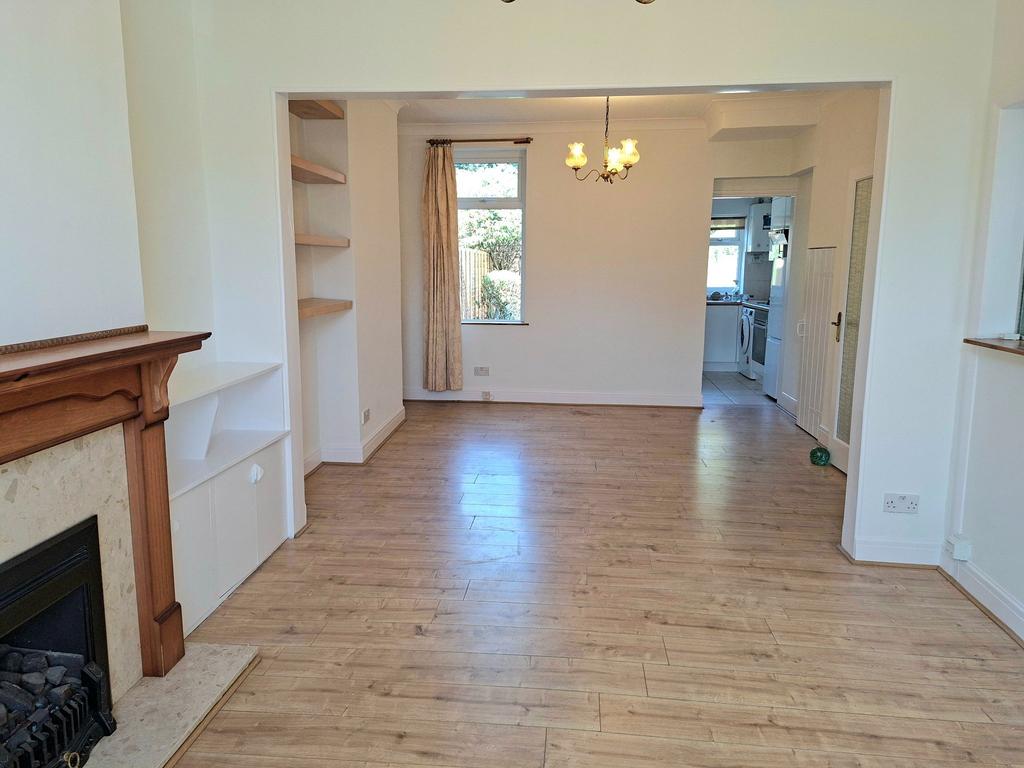 House in London, New Malden - View 3