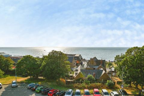 2 bedroom flat for sale, St. Edmunds Terrace, Hunstanton, Norfolk, PE36