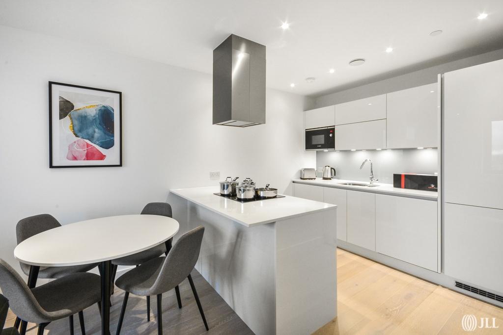 Apartment in London - View 2