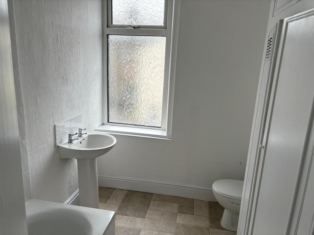 House in Colne - View 3