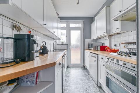 3 bedroom end of terrace house for sale, Hartland Way, Merton, Morden, SM4
