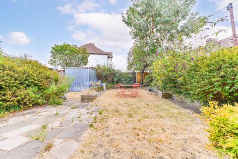 3 bedroom end of terrace house for sale, Hartland Way, Merton, Morden, SM4