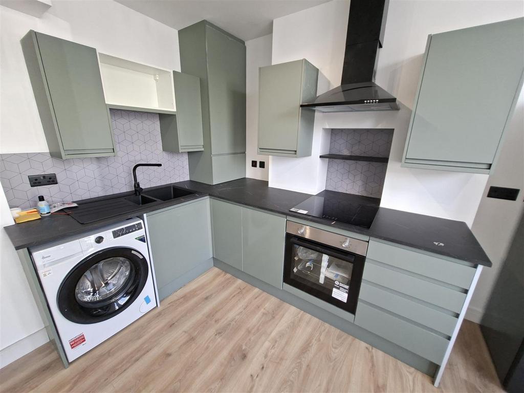 Apartment in Cardiff - View 3