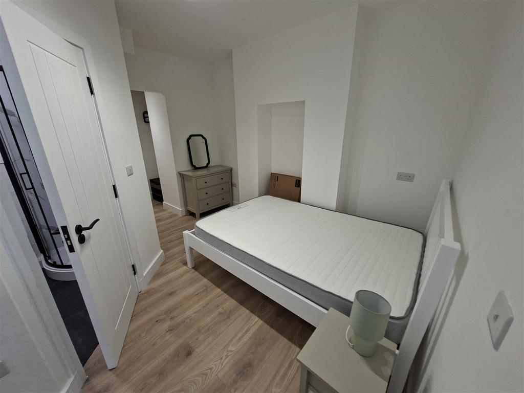 Apartment in Cardiff - More