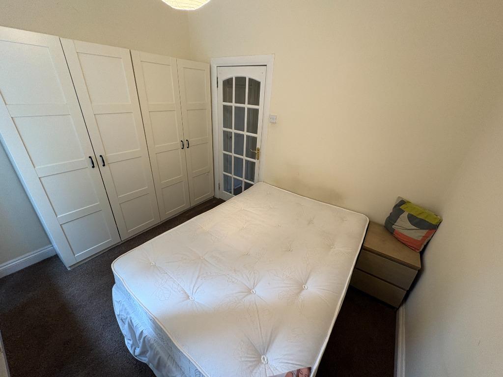 Apartment in Glasgow - View 4