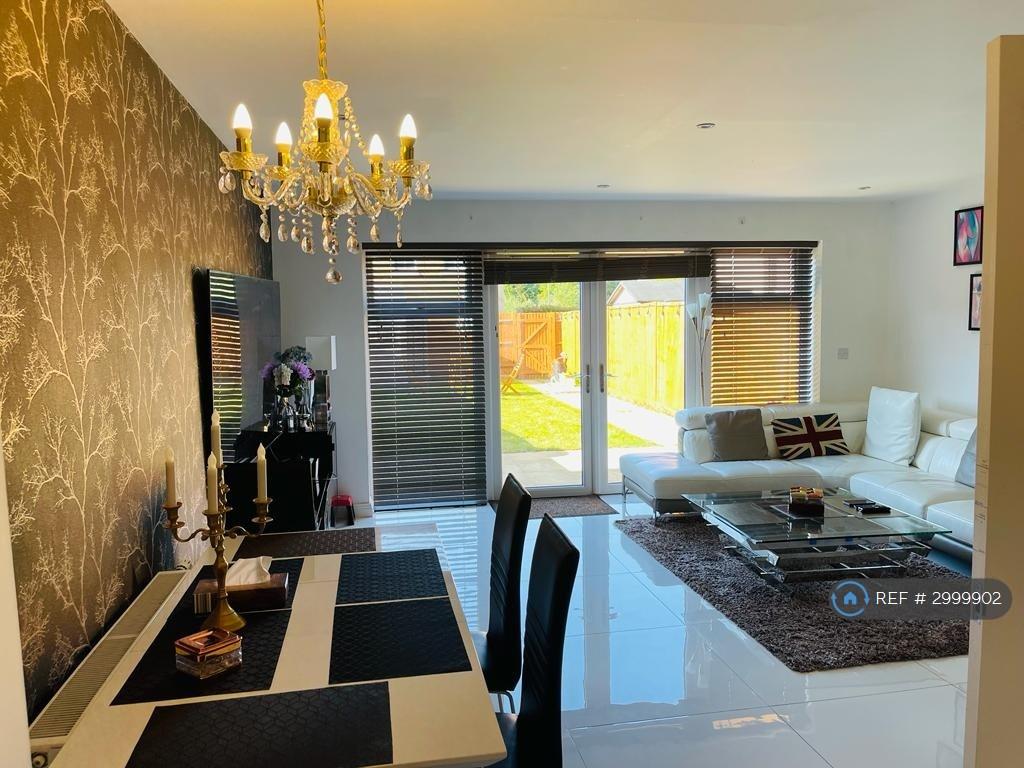 House in London - View 5