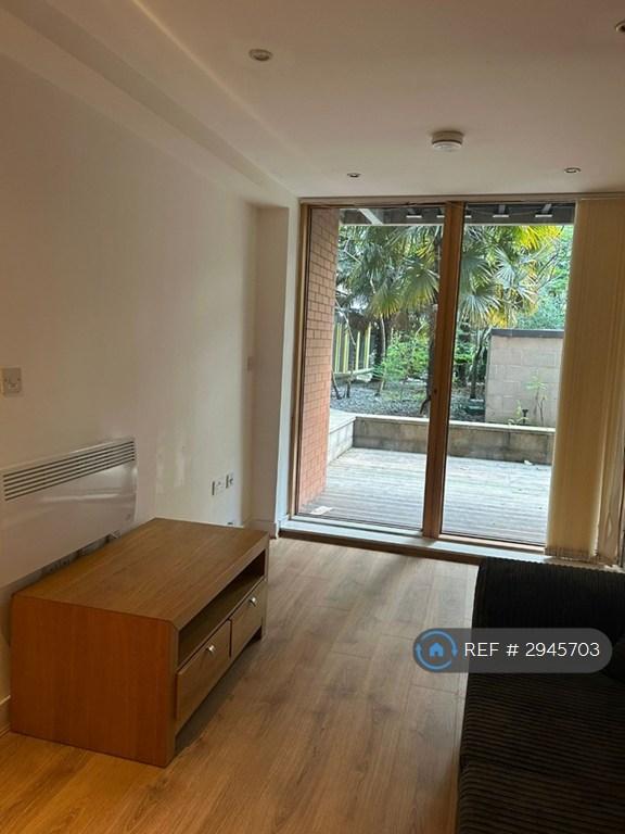 Apartment in Manchester, Greater Manchester - View 2