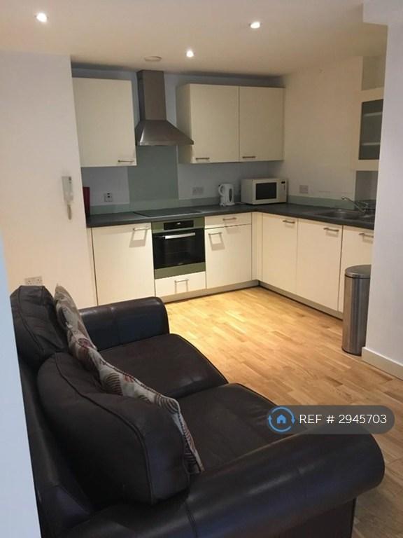 Apartment in Manchester, Greater Manchester - View 4